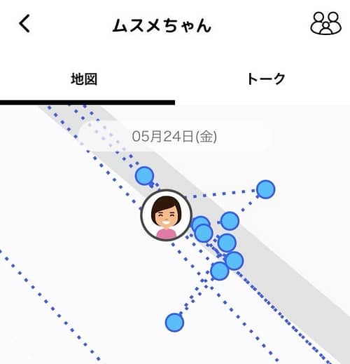 教室内でウロウロしているムスメちゃん